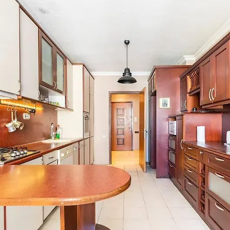 Full Furnished 4 Bedroom Whole Appartamento Smirne