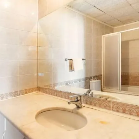 Full Furnished 4 Bedroom Whole شقة