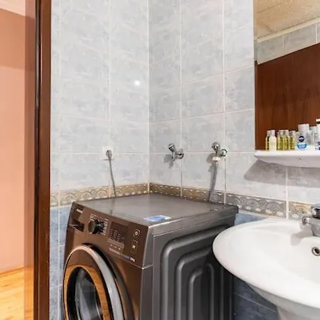 Full Furnished 4 Bedroom Whole إزمير